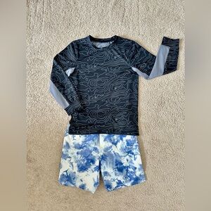 Matching Boys 2 pieces Swim Set Rashguard Shark Swim shorts Size Small 6